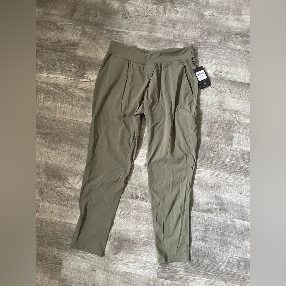 Mountain hardware hiking pants